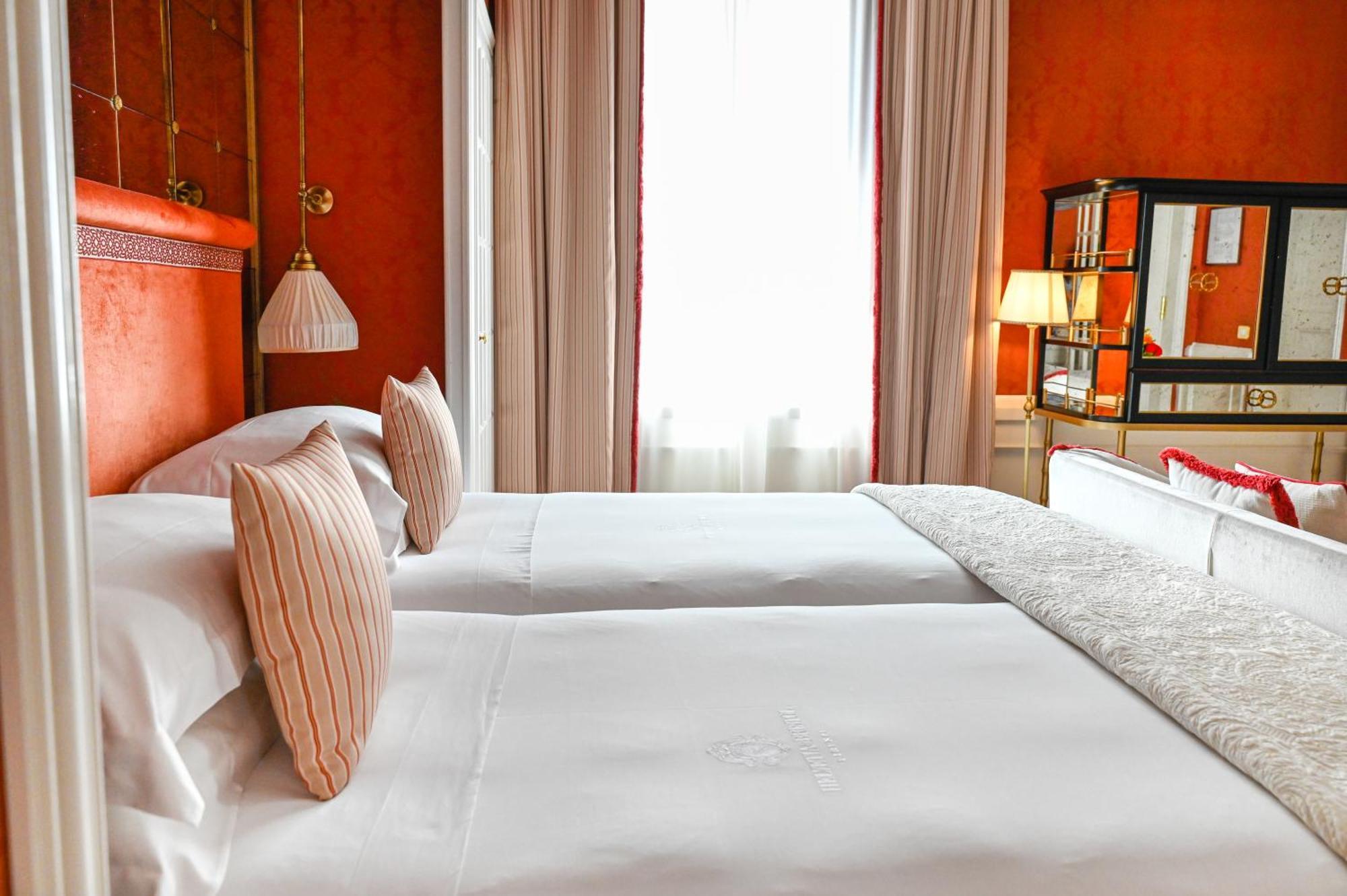 佛罗伦萨海尔维迪亚&布里斯托尔酒店 - 星际酒店集团 外观 照片 A bedroom at the hotel